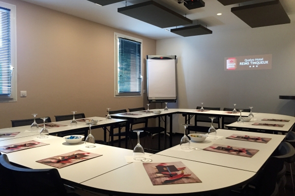 QUALYS-HOTEL Reims-Tinqueux